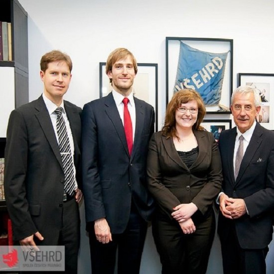 17. 4. 2012 - DISKUSNÍ PANEL FINANCOVÁNÍ ZDRAVOTNICTVÍ VE SVĚTLE ZDRAVOTNICKÉ REFORMY