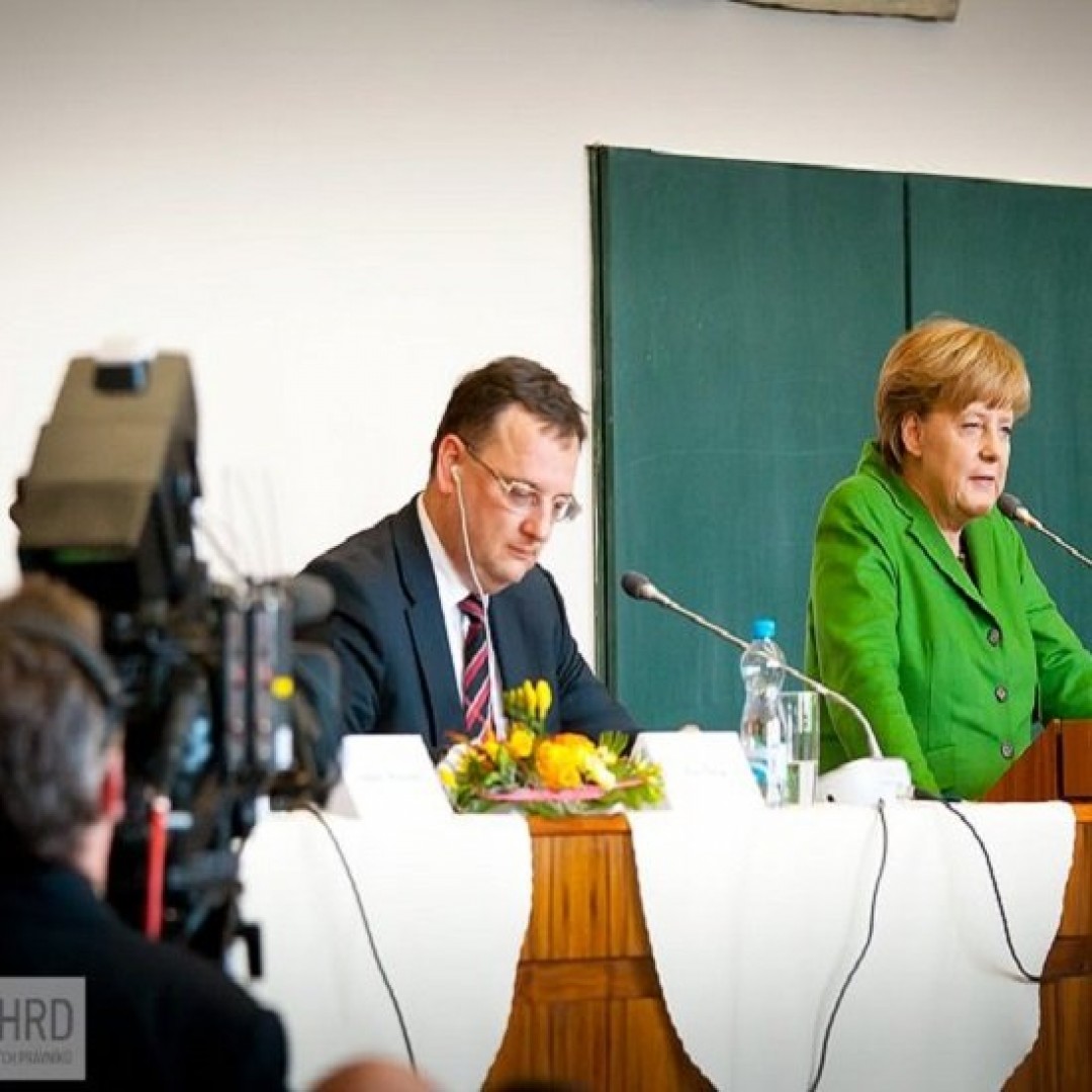 3.4. 2012 - PŘEDNÁŠKA KANCLÉŘKY A. MERKELOVÉ A PREMIÉRA P. NEČASE